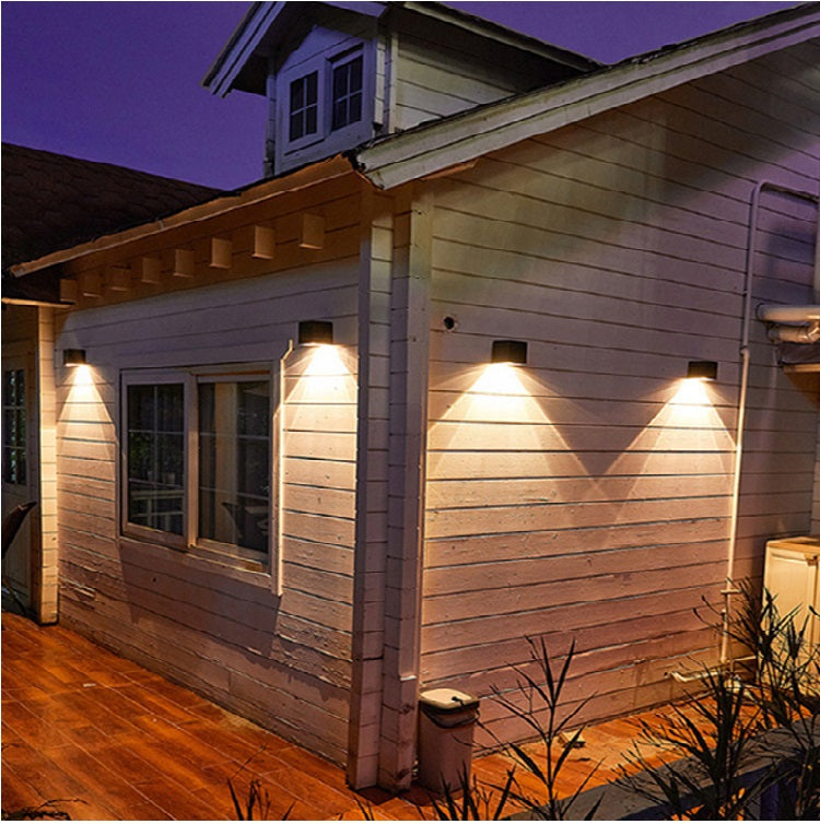 Sunlight – Elegant Wall Lamp