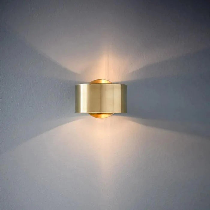 Moss – Sleek Wall Light