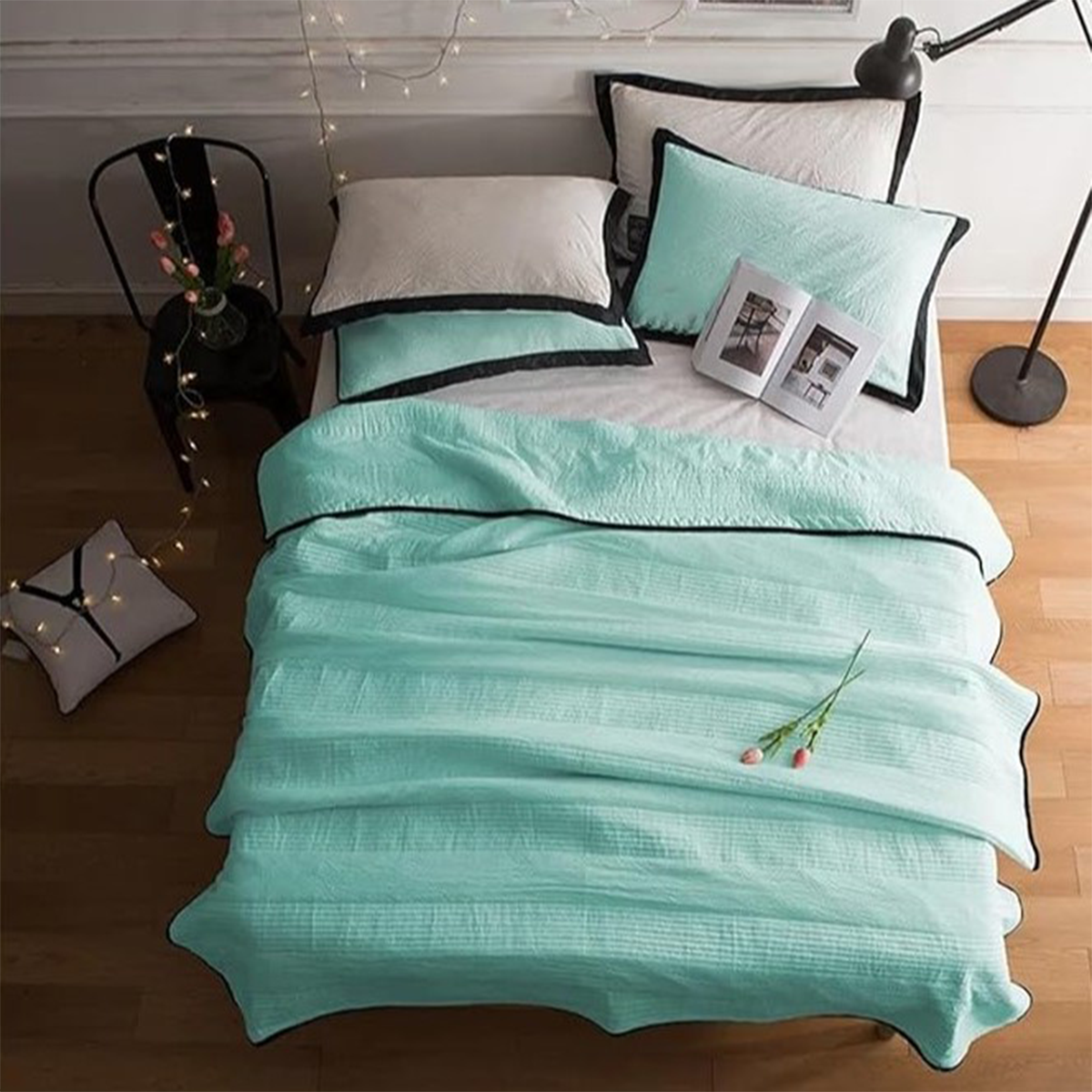CoolBreeze - Soft Cooling Blanket