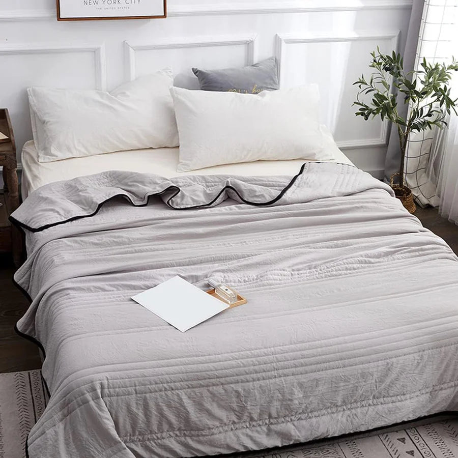 CoolBreeze - Soft Cooling Blanket