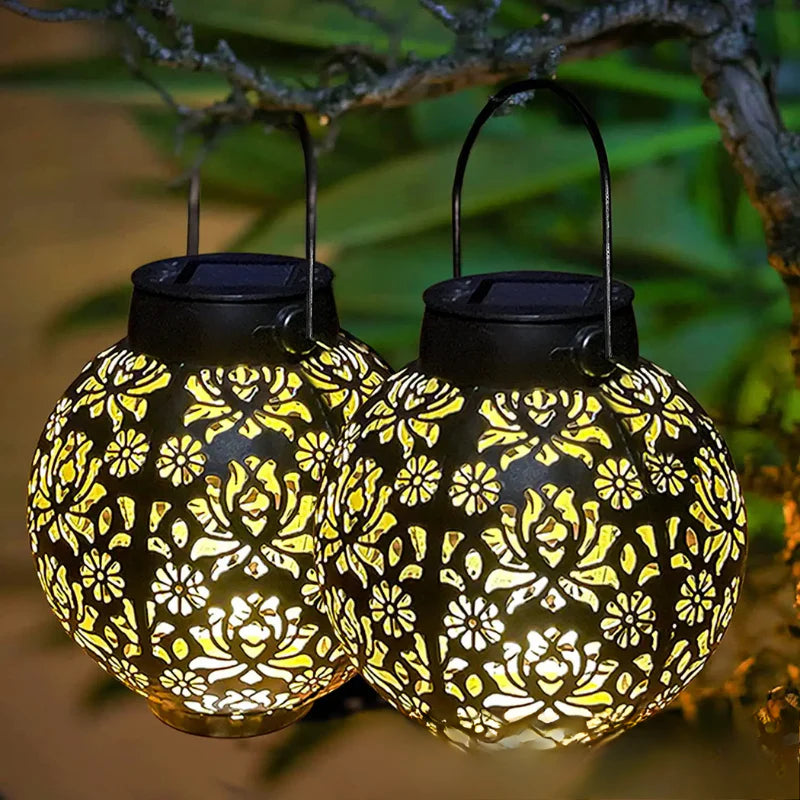 Éclaria – Solar Hanging Garden Lantern