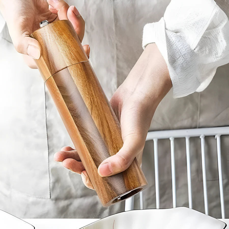 OakSpice – Acacia Wood Spice Grinder