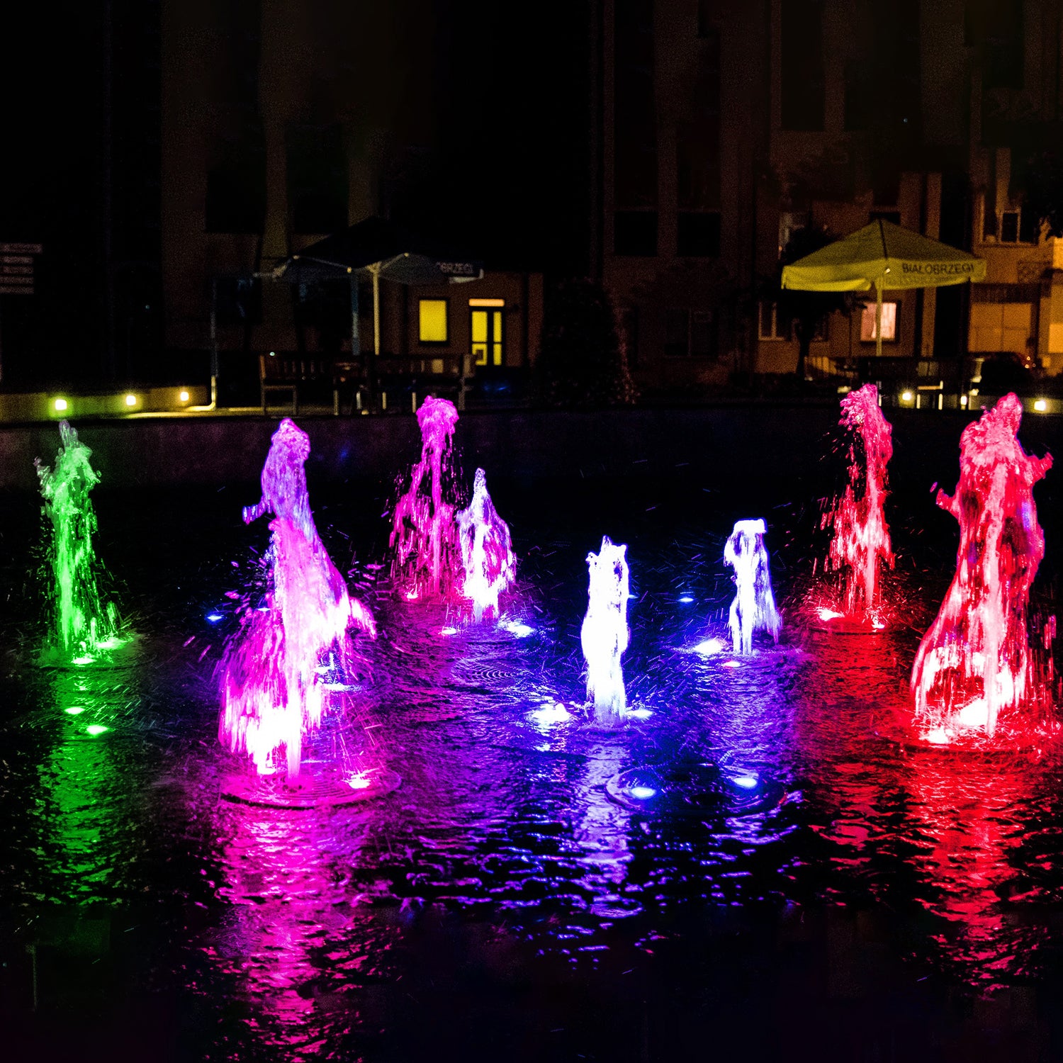 ColourWave™- Solar RGB Pond & Pool Lights