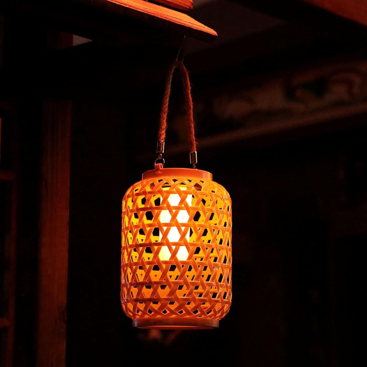 RavaLuna – Rattan Solar Lantern Light for Garden
