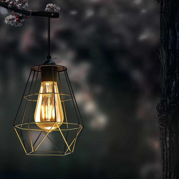 SkyGlow Path 100 – Elegant Garden Post Light