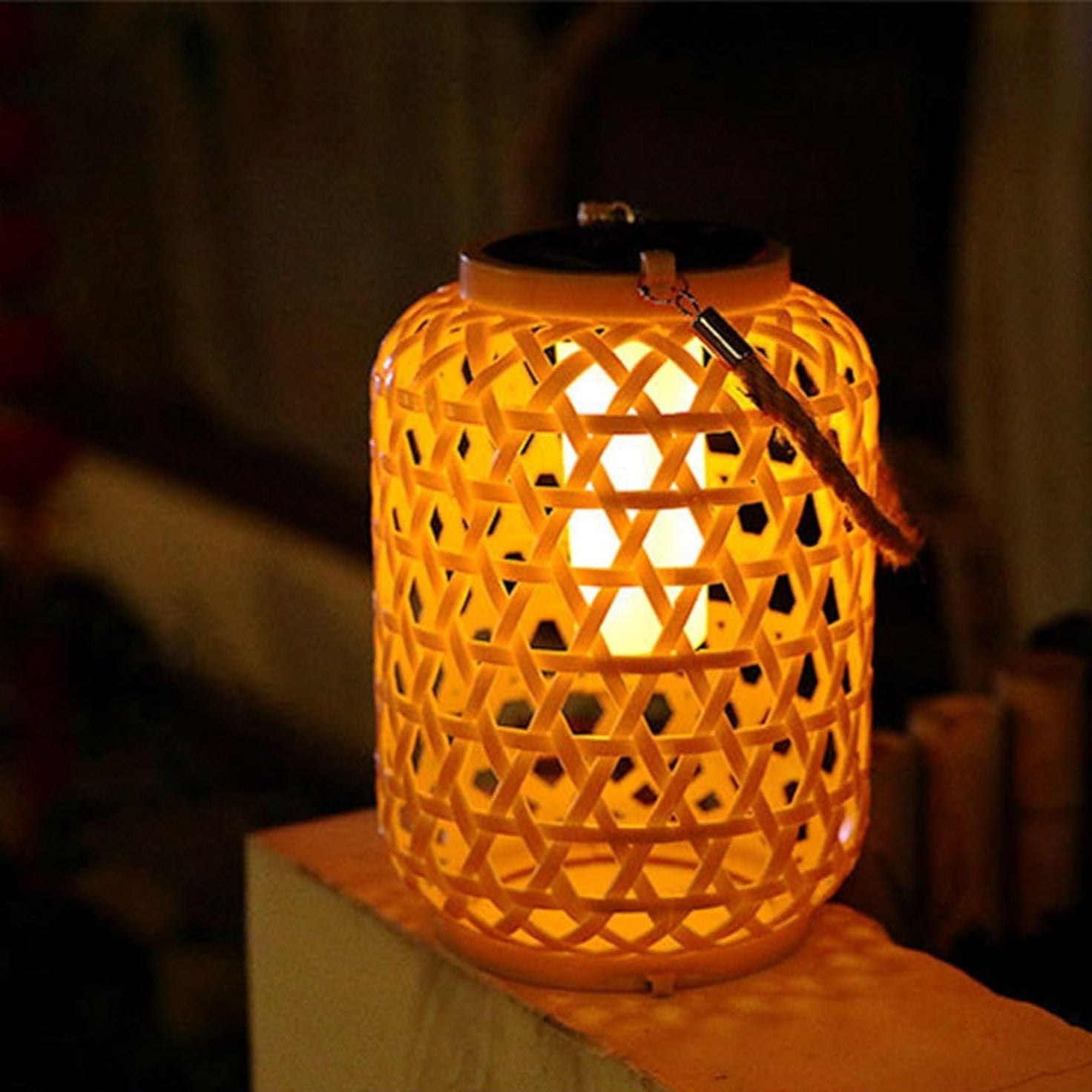 RavaLuna – Rattan Solar Lantern Light for Garden