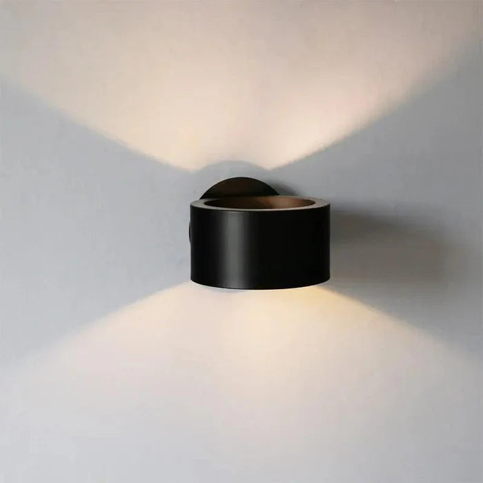 Moss – Sleek Wall Light