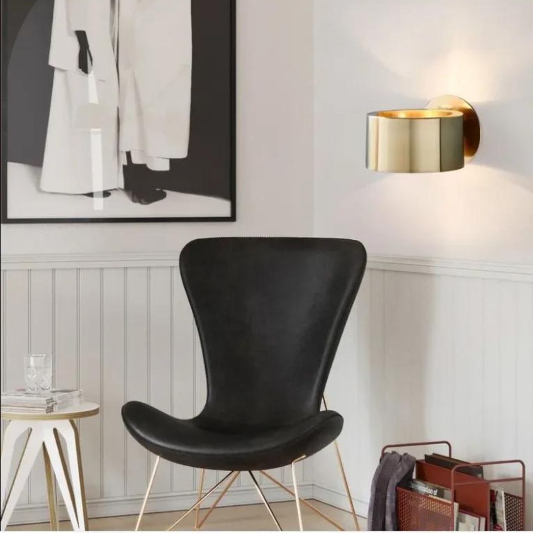 Moss – Sleek Wall Light