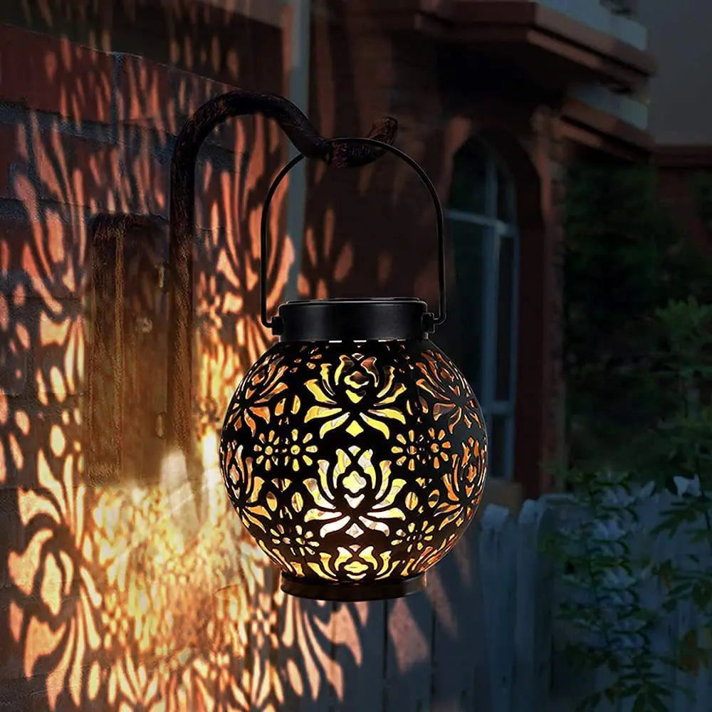 Éclaria – Solar Hanging Garden Lantern