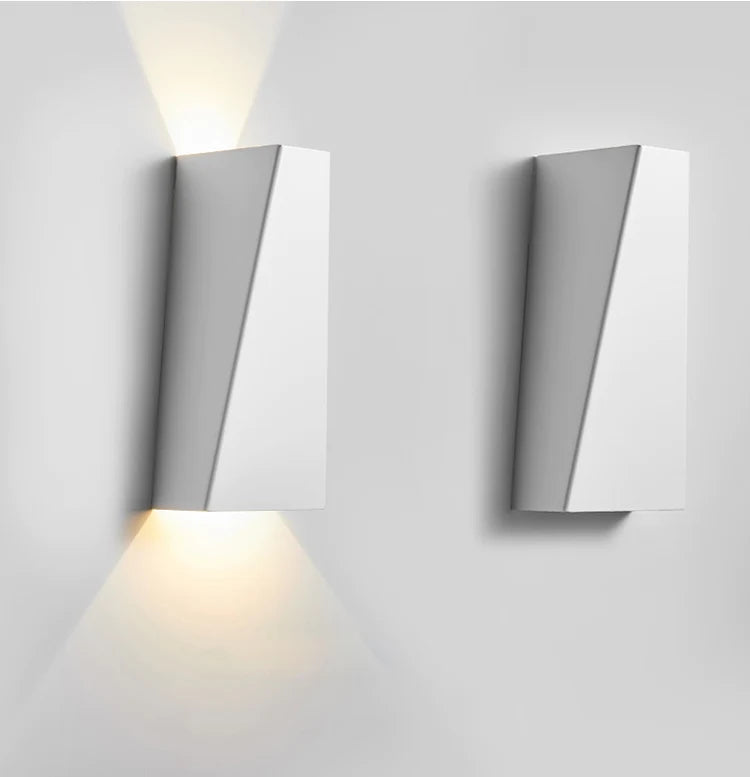 LightCastle – Elegant LED Wall Light for Modern Spaces
