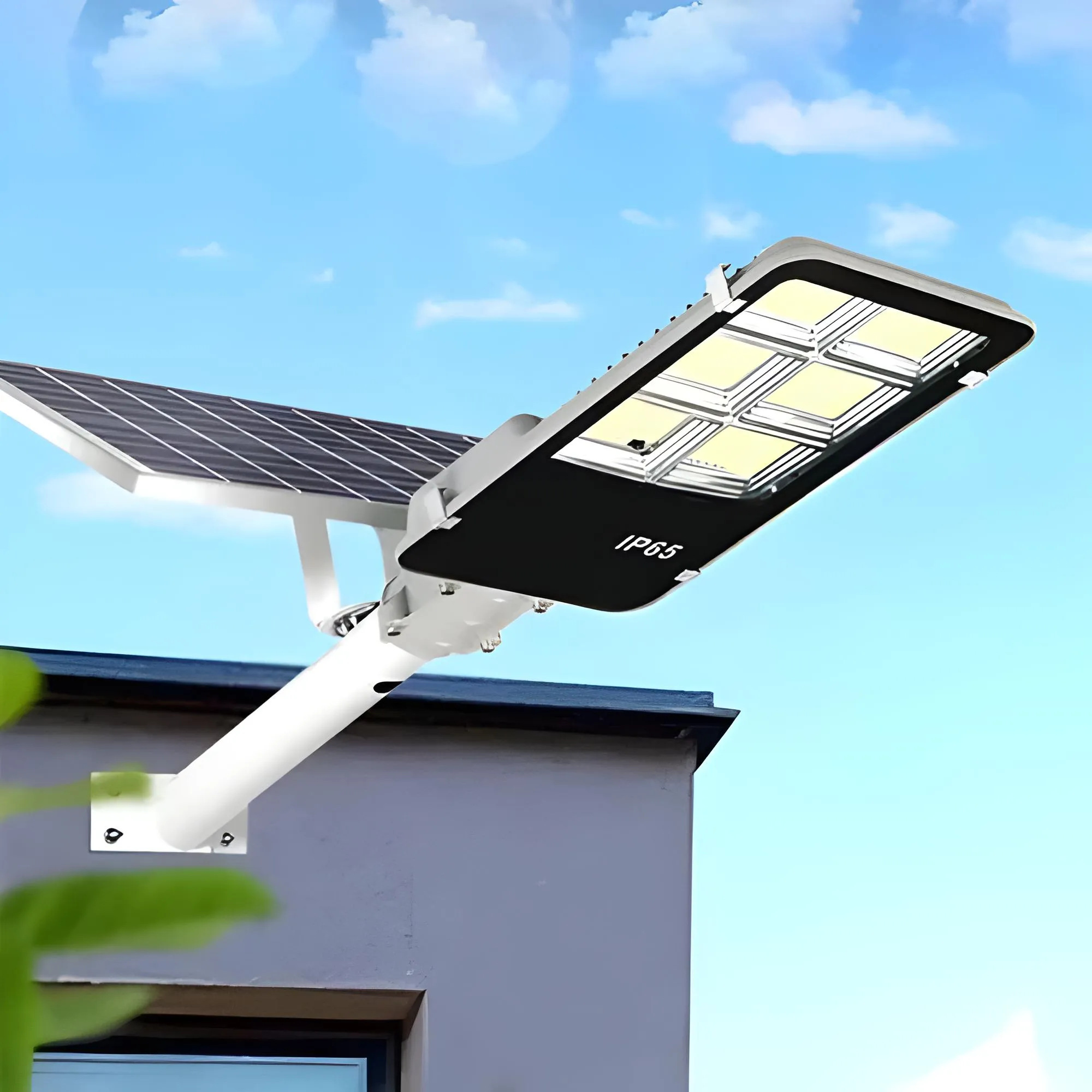 IlluminateSolarGrand™- Extremely Powerful Solar Street Light