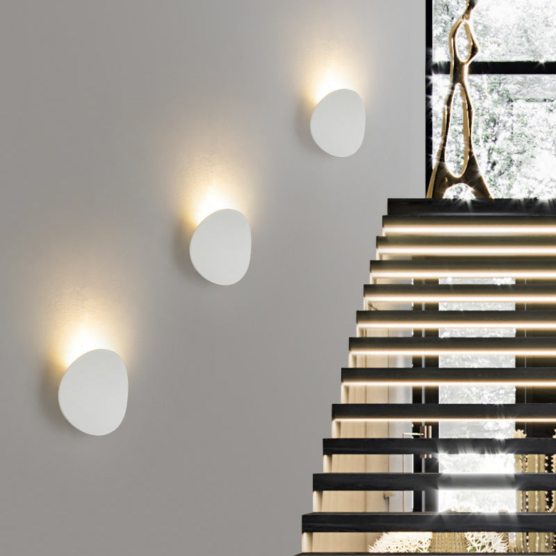 Luvia - Minimalistic wall light