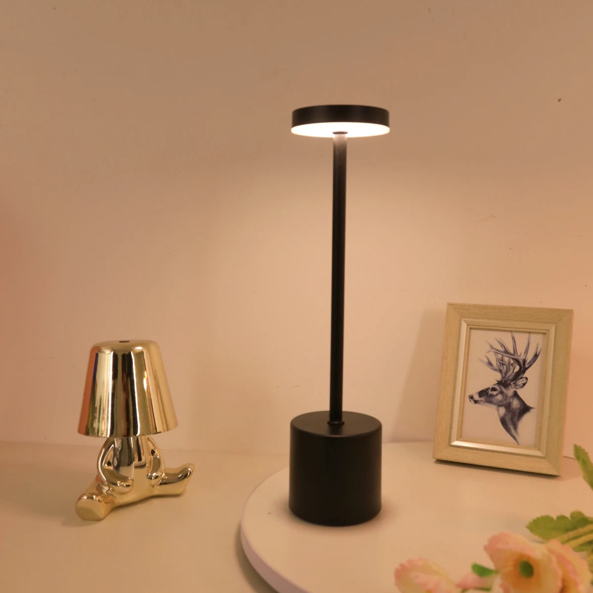 Nordica - Sleek Table Lamp