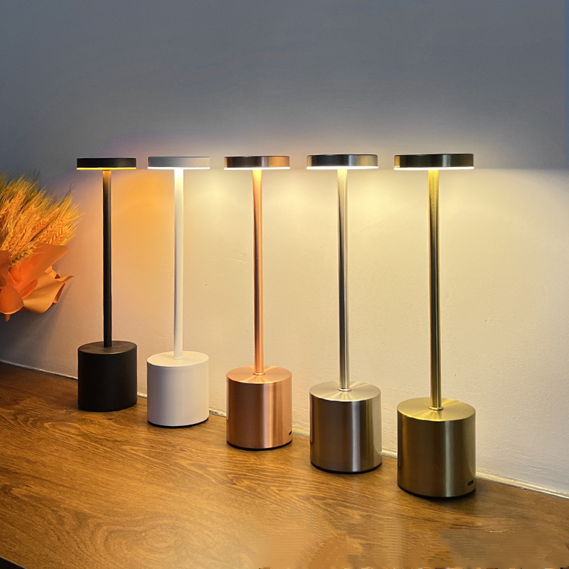 Nordica - Sleek Table Lamp