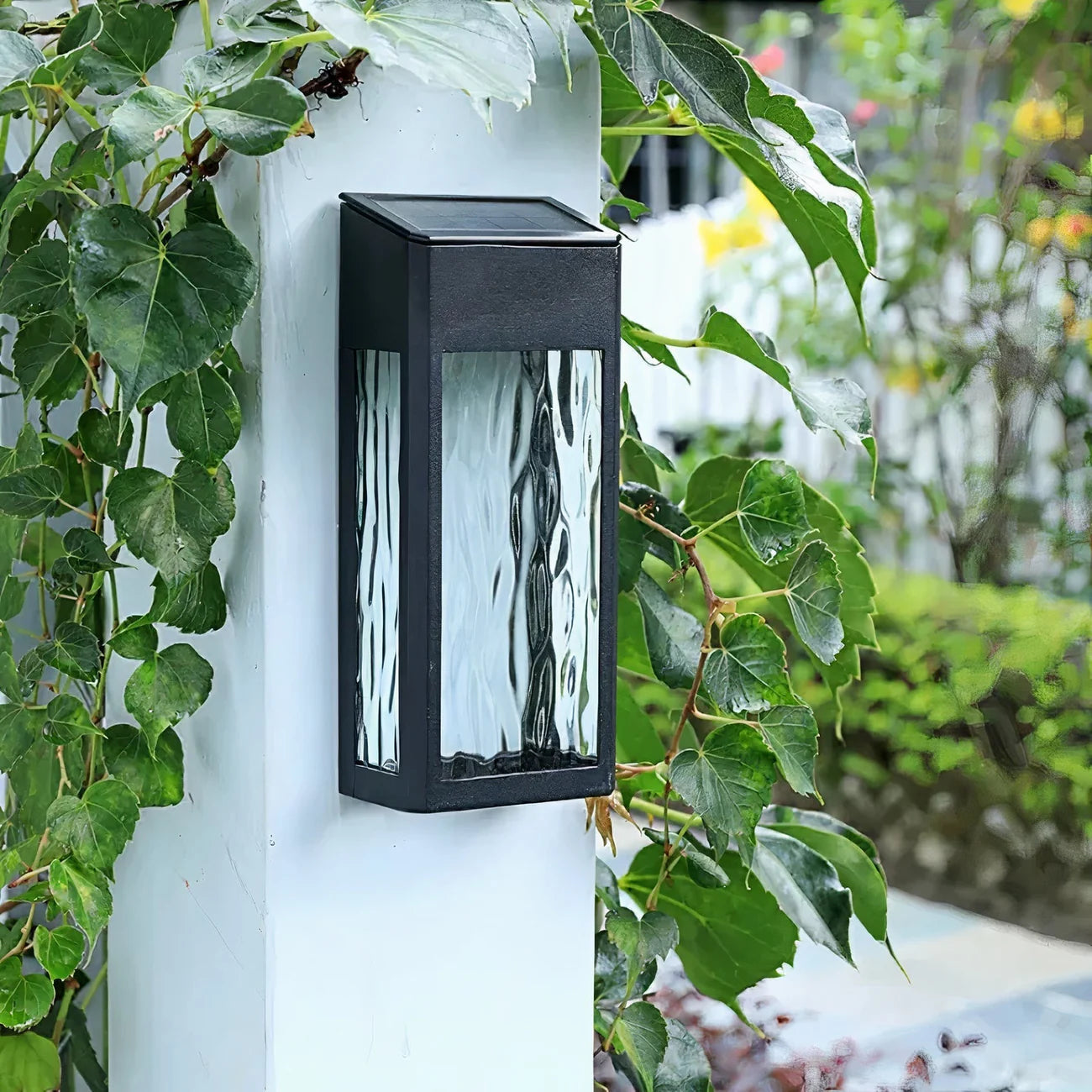 FloraGlow - Solar Decorative Wall Light