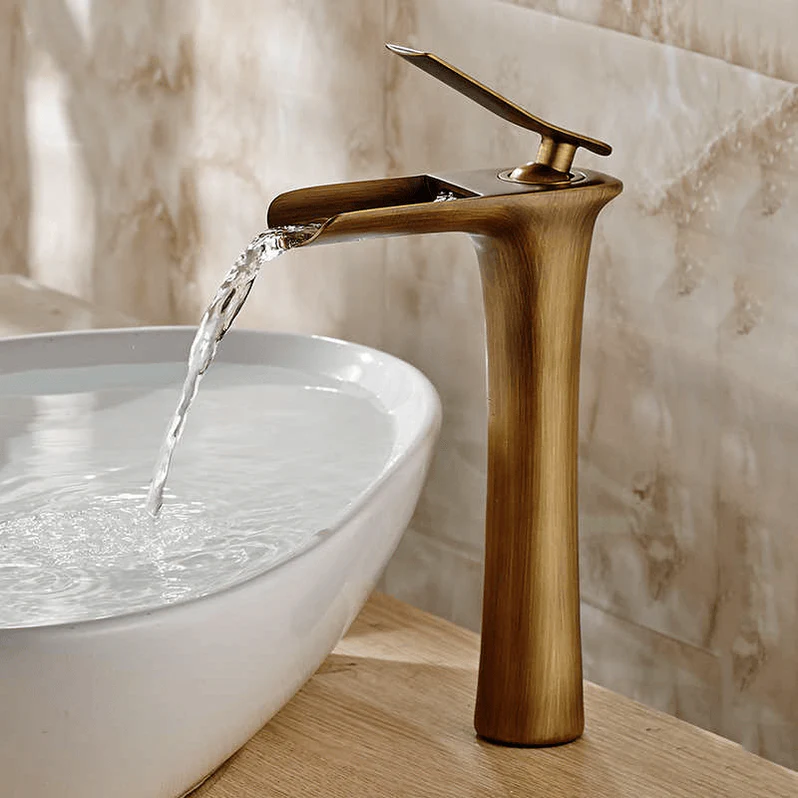 CascadeFlow - Single Handle Waterfall Faucet